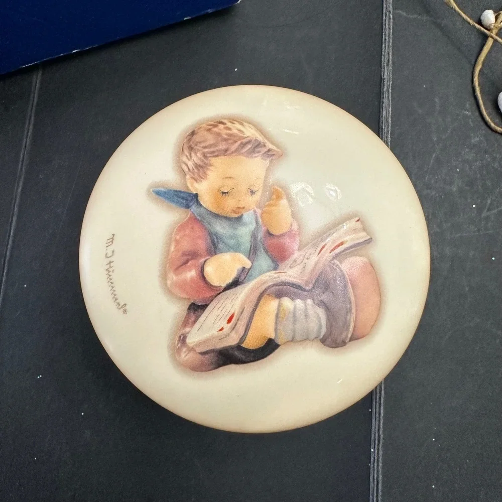 Goebel Hummel Germany 2001 Vintage Round Trinket Box 